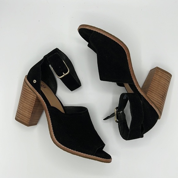 UGG BLACK VELVET HEEL SIZE 10 - Picture 1 of 11
